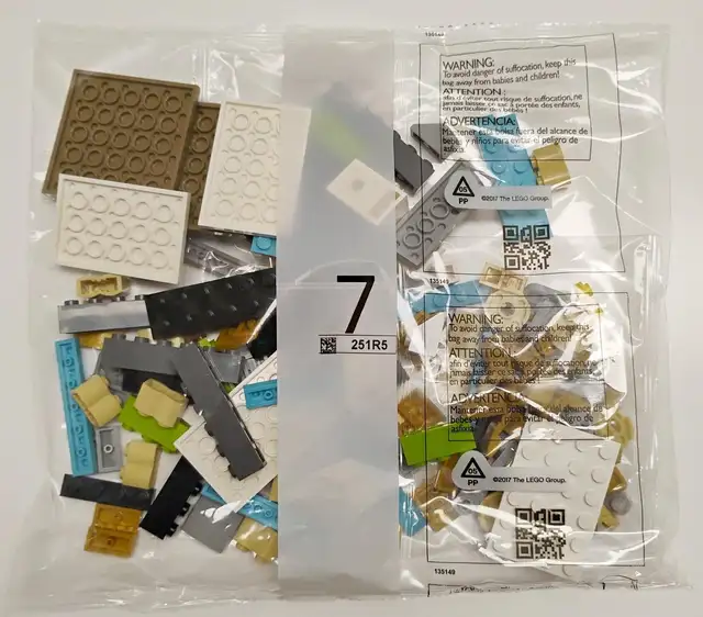 Sealed Bag #7 251R5 from Lego 43020 Fifa World Cup Trophy