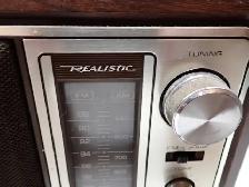 Realistic Radio - Photo 2