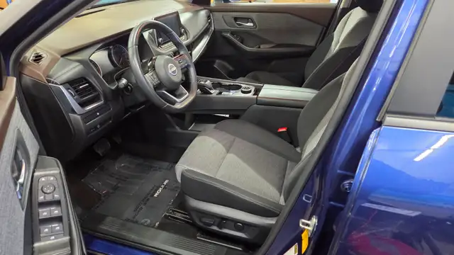 CERTIFEID 2023 NISSAN ROGUE SV AWD - SUNROOF - REM STRT -YORKTON - Photo 3