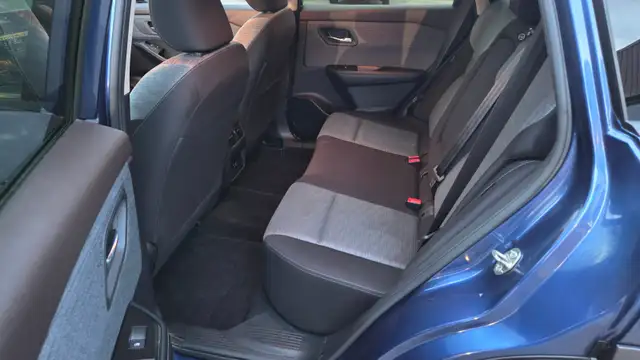 CERTIFEID 2023 NISSAN ROGUE SV AWD - SUNROOF - REM STRT -YORKTON - Photo 6
