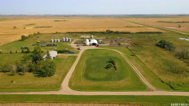 3 Quarters | RM of Enniskillen # 3 | Near North Portal, SK - Photo 5