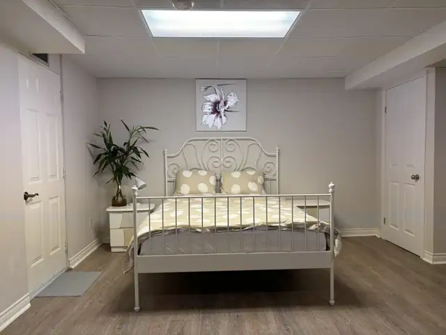 Yonge/Elgin Mills-Entire Main Floor 2 Bedroom House for Rent - Photo 3
