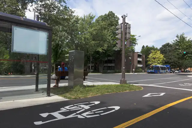 5 1/2 Ste-Foy - Tout inclus - près du cégep Garneau - 1er août - Photo 5