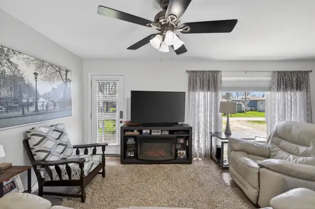 Detached Home Near Lake Erie | Updated Kitchen & Bath |Nanticoke - Photo 6