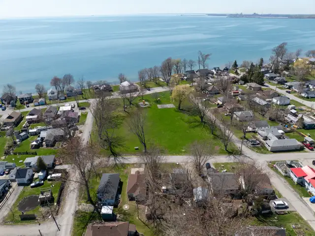 Detached Home Near Lake Erie | Updated Kitchen & Bath |Nanticoke - Photo 10