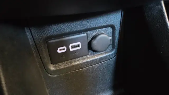 CERTIFIED CHEVY SPARK LT - AUTO - REMOTE START - LOADED -YORKTON - Photo 8
