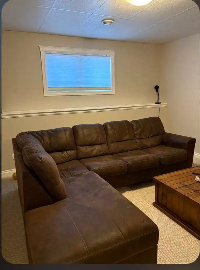 Lounge suite for sale