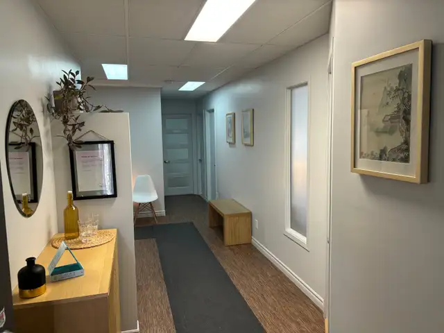 Local au centre-ville de Rimouski, disponible septembre/octobre! - Photo 2