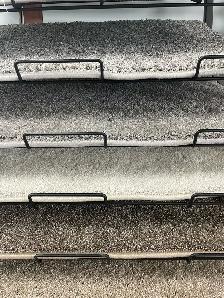 Carpet include installation - Photo 2