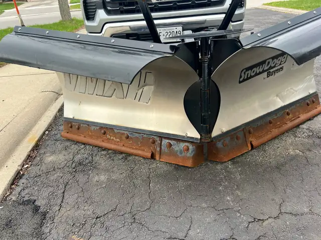 Snow plow for sale - Photo 3