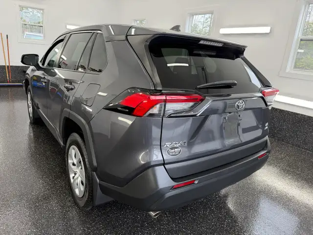 2022 Toyota RAV4 LE All Wheel Drive - Photo 3