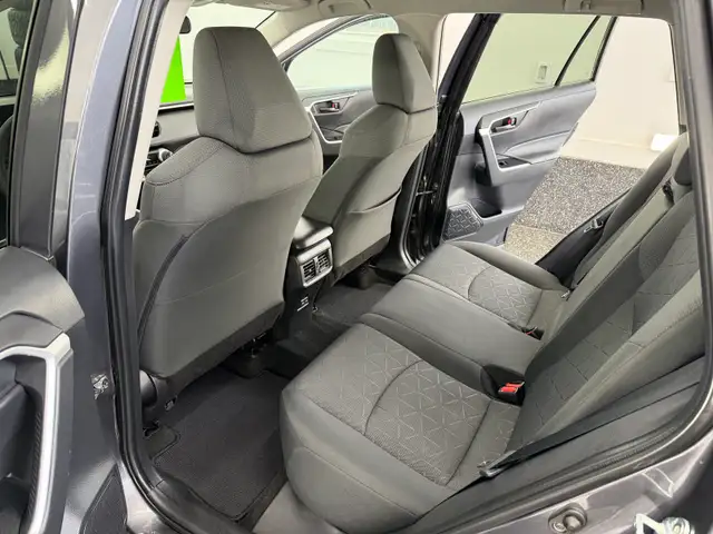 2022 Toyota RAV4 LE All Wheel Drive - Photo 10