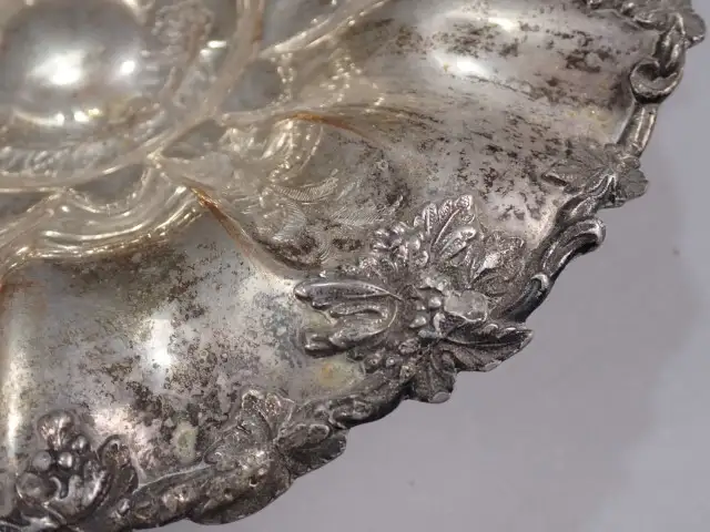 Silver Plate Floral Baskets - Photo 4
