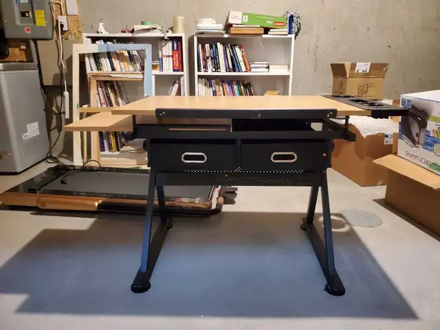 Art/Drawing  Table - Photo 3