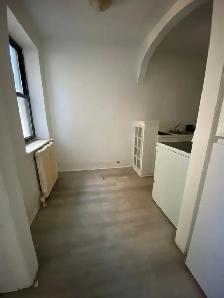 APARTMENT  FOR  RENT IN WINDSOR - Photo 2