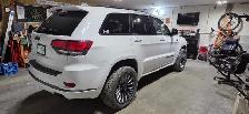 2018 Jeep Grand Cherokee Overland - Photo 2