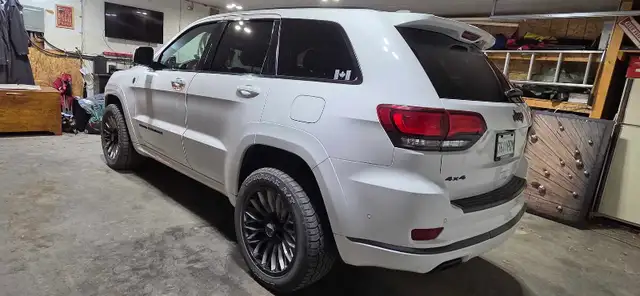 2018 Jeep Grand Cherokee Overland - Photo 3