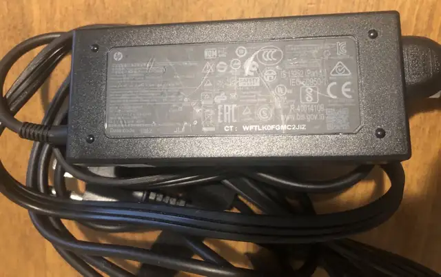 Genuine HP AC Adapter 65W Charger blue tip - Photo 2