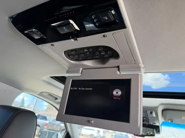 2015 GMC Yukon Denali / Rear Entertainment / Heads Up Display - Photo 18