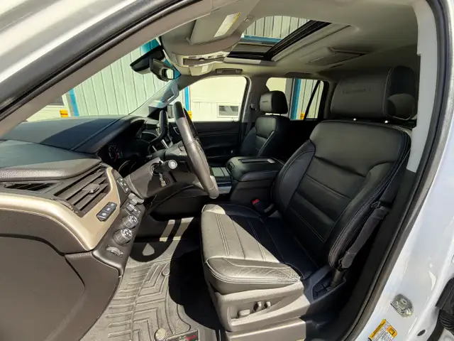 2015 GMC Yukon Denali / Rear Entertainment / Heads Up Display - Photo 30