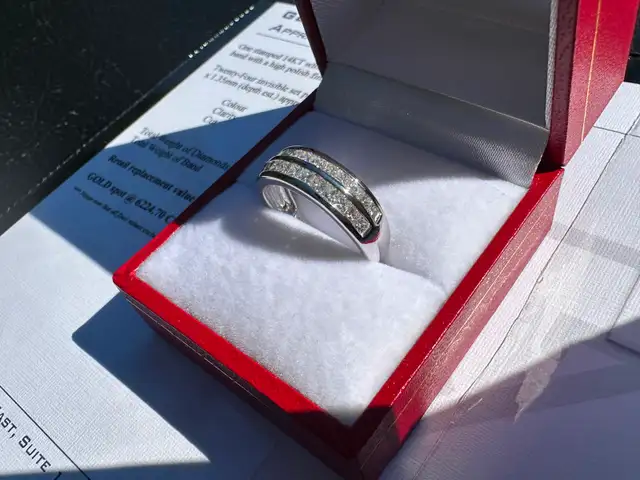 #840 - 14kt White Gold, .91ct Princess Cut Diamond Band, Size 7