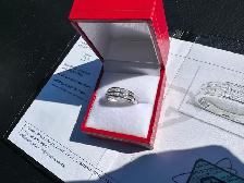#840 - 14kt White Gold, .91ct Princess Cut Diamond Band, Size 7 - Photo 3