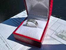 #840 - 14kt White Gold, .91ct Princess Cut Diamond Band, Size 7 - Photo 7