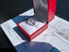 #840 - 14kt White Gold, .91ct Princess Cut Diamond Band, Size 7 - Photo 8