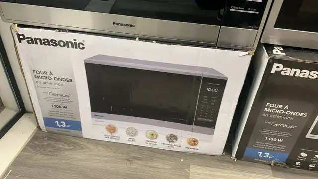 Microwave - Panasonic 1.3 Cu Ft NN-SU65QS  - Stainless Steel Use