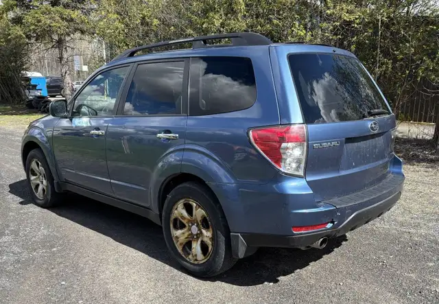 2010 Subaru Forester Touring - AS IS - Photo 4