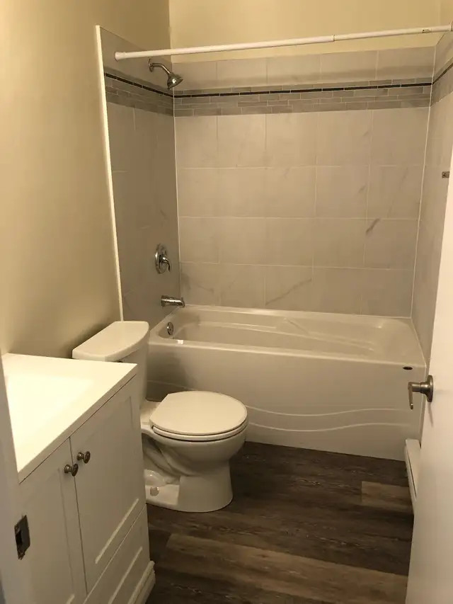Spacious 2 BR - Great Area - Photo 2