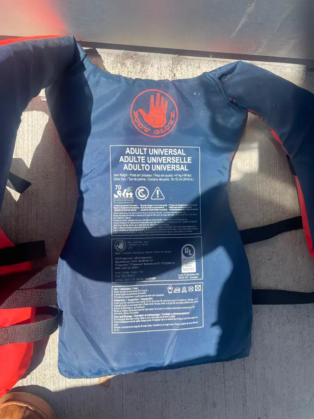 Selling two lifejackets!