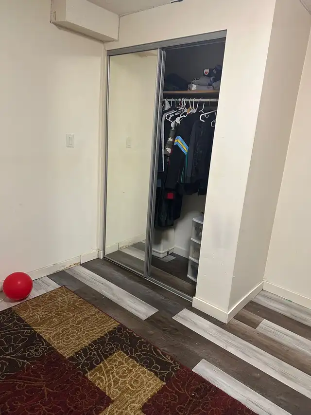 Room For Rent - Photo 3