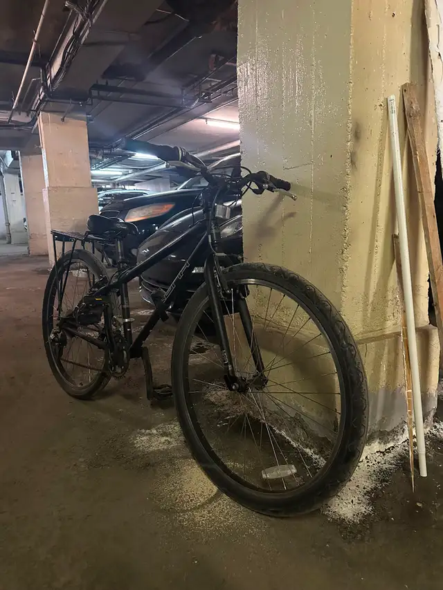 Vélo prêté à rouler en bonne état - Photo 5