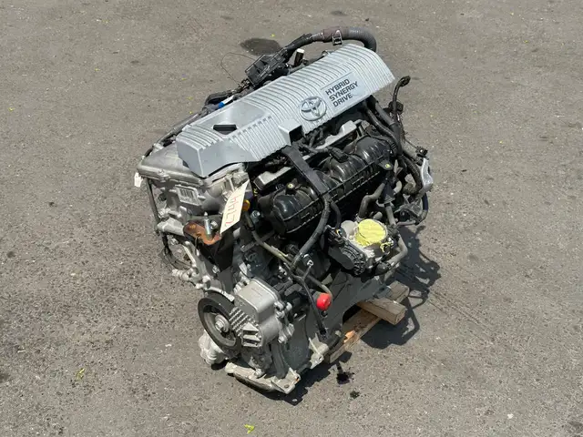 JDM 2ZR-FXE Hybrid Engine Toyota Prius & Lexus CT200h 1.8L Motor - Photo 3