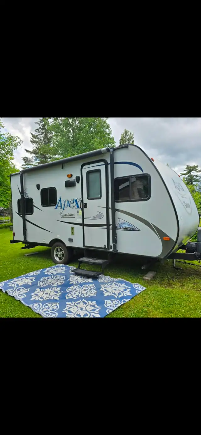 Roulotte de camping 2014 Coachmen Apex 18BH