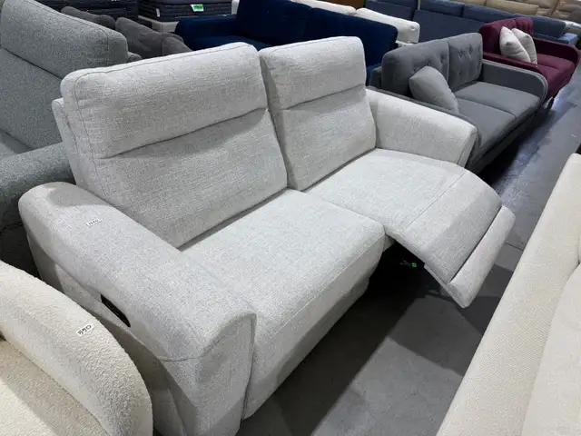 Fabric power reclining sofa - Photo 2