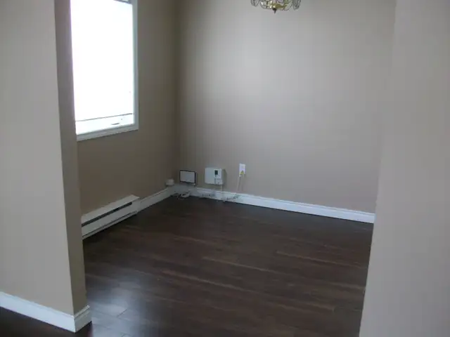 4 bedroom house - heat and light included - Photo 4