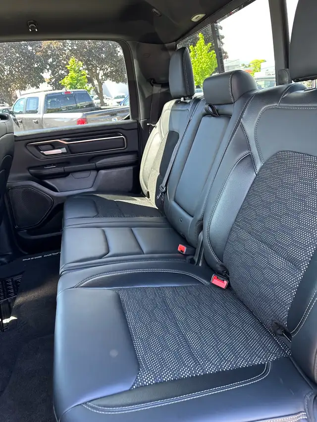 2021 Ram 1500 Sport 4x4 Crew Cab 6’4" - Photo 10