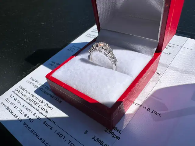 #804 - 1/2 Carat Diamond Ladies Band, 14kt, Size 6 - Photo 3