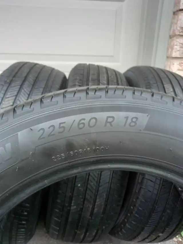 4 tires MICHELIN 225/60/R18 all season. - Photo 6