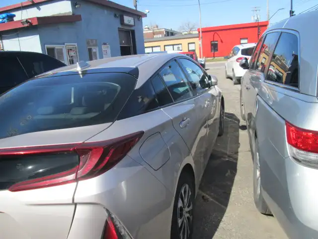 2020 Toyota Prius Prime plug in hybrid - Photo 6