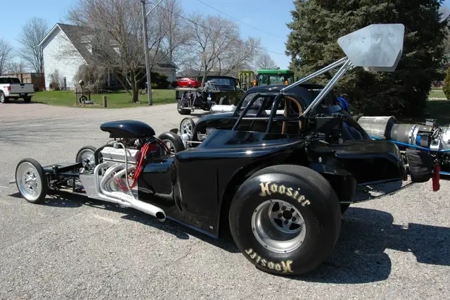 23 Ford Roadster drag race car