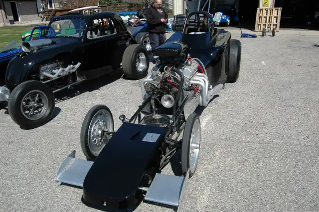23 Ford Roadster drag race car - Photo 2