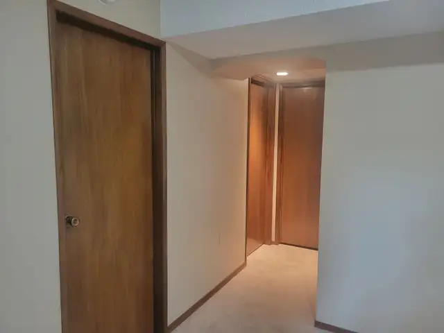 Two Basement Rooms for Rent - Photo 8