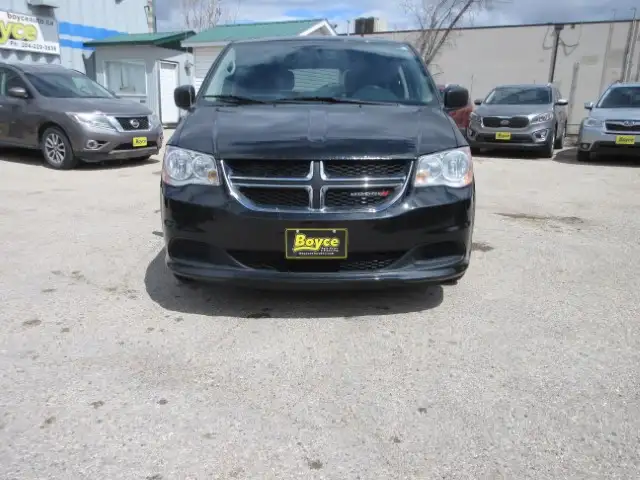 2015 Dodge Grand Caravan SE - Photo 2