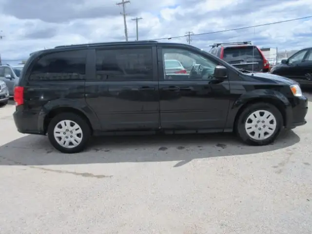 2015 Dodge Grand Caravan SE - Photo 4