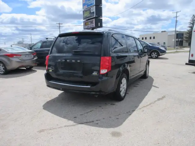 2015 Dodge Grand Caravan SE - Photo 5