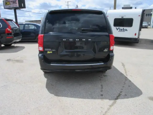 2015 Dodge Grand Caravan SE - Photo 6