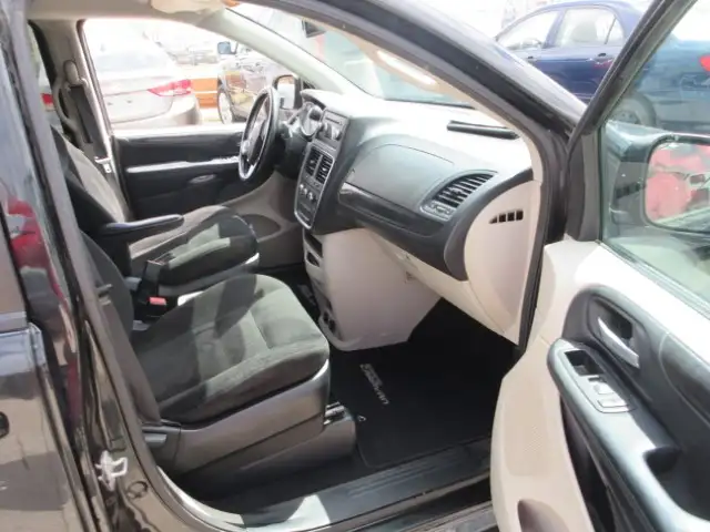 2015 Dodge Grand Caravan SE - Photo 13